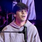 "Hago canciones de cosas que tengo dentro y una de ellas pues es Dios y hay momentos en el que te sale escribir sobre Él, pero no quería que me etiquetaran con ese tipo de música", ha explicado Íñigo.