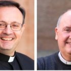 El obispo auxiliar de Madrid, José Antonio Álvarez, y el moderador de la Curia, Fernando Murga