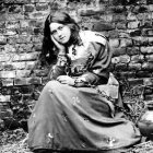 Santa Teresita de Lisieux, vestida como Juana de Arco para una representación teatral en el convento, hacia 1890