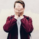 Lo que el dirigido entendía primero como algo benéfico, después, resulta ser una verdadera trampa esclavizante.