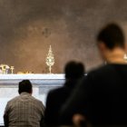 Útiles consejos para enfrentar la pérdida de fe en la presencia real eucarística y fomentar la práctica sacramental.
