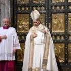 León XIV cerró la última de las puertas santas y clausuró así el Jubileo de la Esperanza el día de Epifanía de 2026