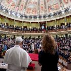 El Papa León XIV habla al Congreso de los Diputados en Madrid, junto a la presidenta del Congreo y el presidente del Senado