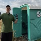 En 2023 organizó discotecas evangelizadoras sin alcohol bajo el puente Świętokrzyski de Varsovia, Polonia.
