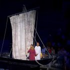 Una barca trae a María Magdalena y José de Arimatea a las costas de Provenza... los que conocieron a Cristo