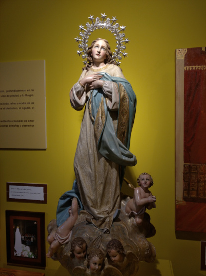 Inmaculada del Seminario Menor. En la foto siguiente vemos al beato José Sala con esta misma imagen.