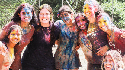 Jóvenes en el Summer Camp de LifeTeen, campamento católico en 2022 para adolescentes