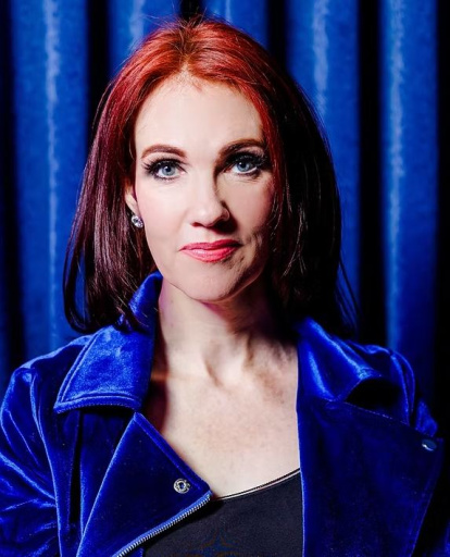 Jennifer Fulwiler es hoy autora de bestsellers y una monologuista de humor que recorre Estados Unidos con su espectáculo.