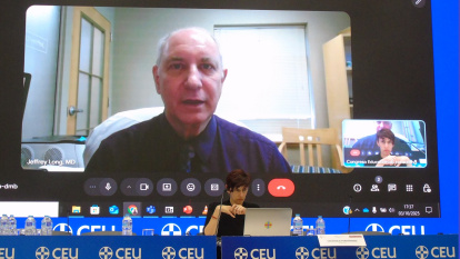 Jeffrey Long, de NDERF.org, conectó con el IV Congreso de la Sociedad de Científicos Católicos