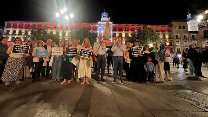 Con la Virgen y el Rosario, en la Plaza Zocodover de Toledo, invitados por 40 Días por la Vida en la fiesta del Pilar
