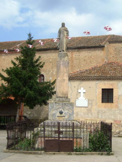 Una imagen más del monumento de Florentino Trapero a Cristo Rey