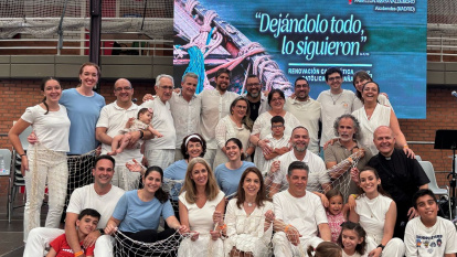 El Ministerio Nacional de Alabanza sirve en grandes encuentros, pero también enseña a encajar la música y alabanza en la oración y evangelización local