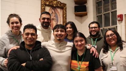 Jóvenes católicos de Iskali, un apostolado juvenil hispano en varias parroquias del Medio Oeste de EEUU