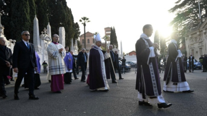 Procesión previa a la misa del Miércoles de Ceniza.