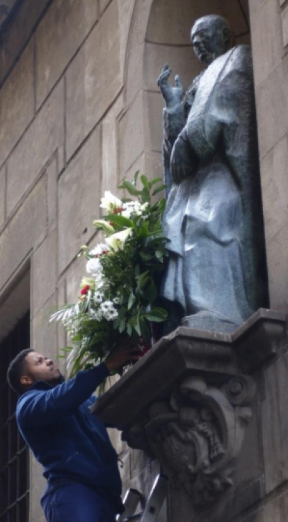 Cada 3 de diciembre, fecha de 1936 en que fue asesinado, la asociación Hispania Martyr coloca un ramo de flores.