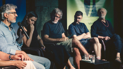 De izquierda a derecha, Fabrice Hadjadj, Maider Errasti, David Arratibel, Ernesto Castro y el actor Lluís Homar
